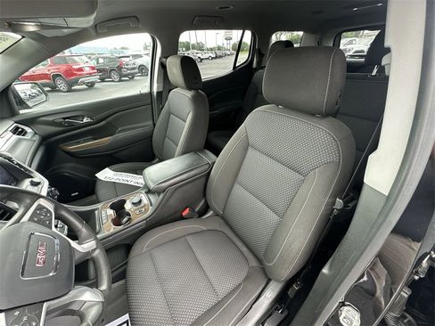 Used 2023 GMC Acadia SLE w/ Driver Convenience Package image 11