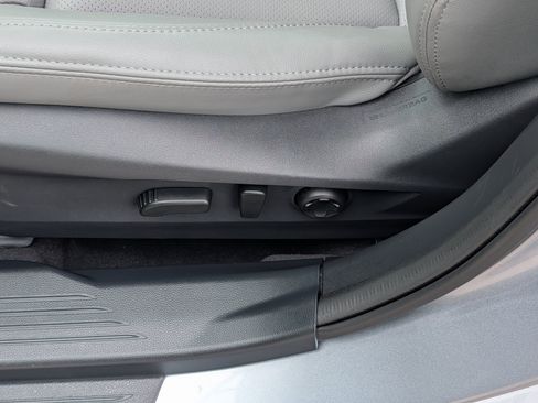 Used 2025 Subaru Legacy Limited w/ Popular Package #3 image 19