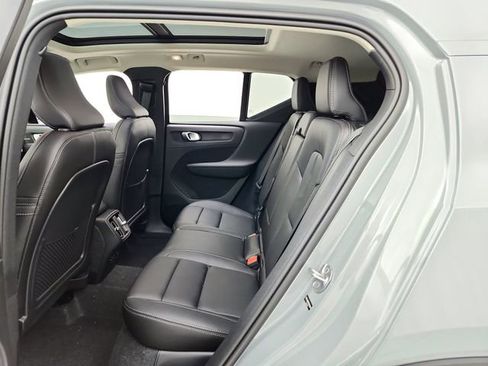 New 2026 Volvo XC40 B5 Plus w/ Climate Package AWD/4WD image 28