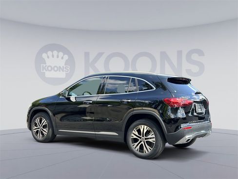 Certified 2025 Mercedes-Benz GLA 250 4MATIC image 4