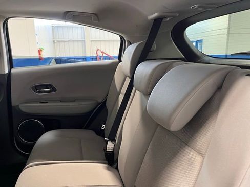 Used 2016 Honda HR-V EX image 18