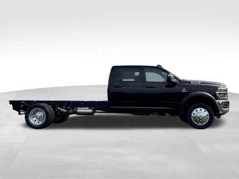 New 2026 RAM 5500 Tradesman w/ Chrome Appearance Group AWD/4WD image 8