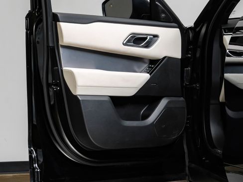 Used 2023 Land Rover Range Rover Velar R-Dynamic S image 43