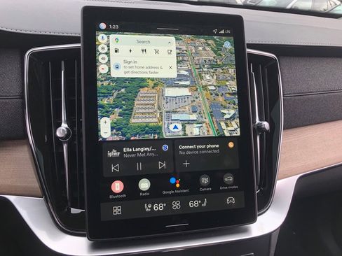 New 2026 Volvo XC90 T8 Plus image 23