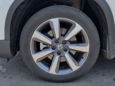 Used 2023 Honda Pilot Elite image 6