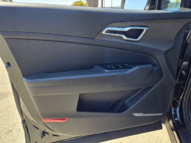 New 2027 Kia Sportage LX FWD image 9