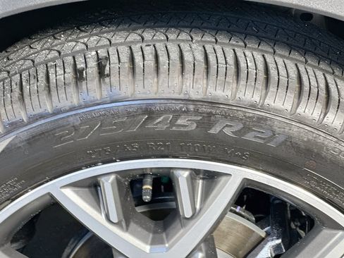 Used 2025 Ford Explorer Platinum w/ Ultimate Package RWD image 34