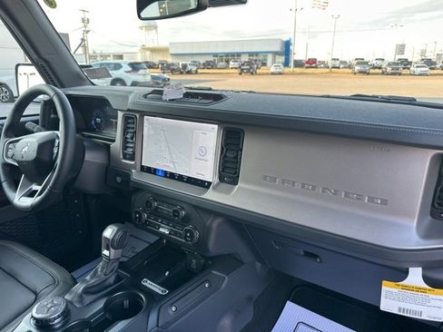 New 2025 Ford Bronco Outer Banks image 10