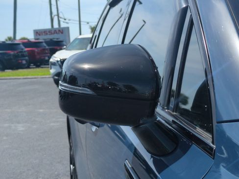 Used 2025 Kia Sorento SX AWD/4WD image 12