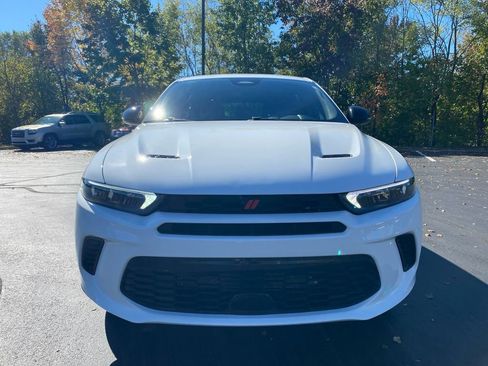 Used 2023 Dodge Hornet GT w/ GT Blacktop Package image 2