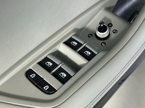 Used 2023 Audi A4 2.0T allroad Premium Plus w/ Premium Plus Package image 37