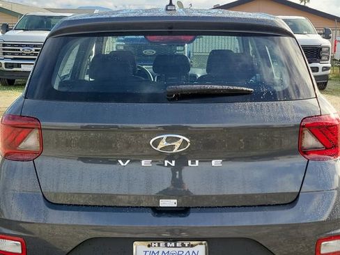 New 2026 Hyundai Venue SE image 19