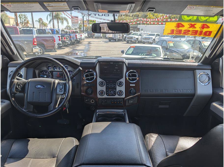 Used 2015 Ford F250 Lariat w/ Lariat Ultimate Package AWD/4WD image 5