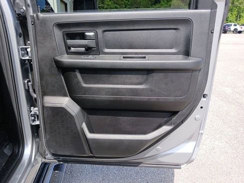 Used 2024 RAM 3500 Tradesman w/ Chrome Appearance Group AWD/4WD image 23