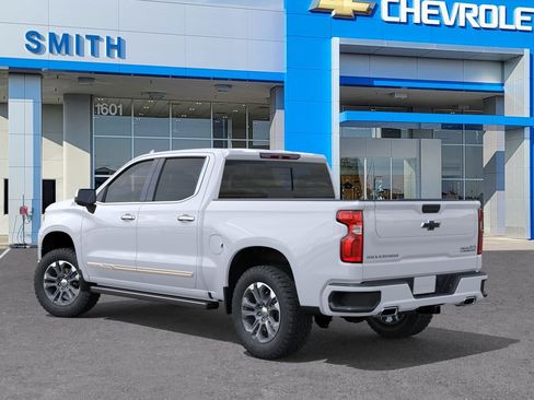 New 2026 Chevrolet Silverado 1500 High Country w/ Technology Package AWD/4WD image 3