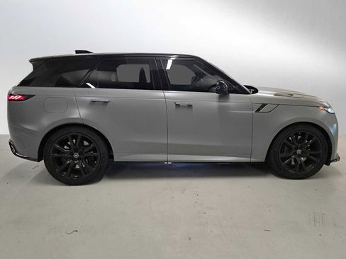 Used 2025 Land Rover Range Rover Sport SV Edition Two image 2