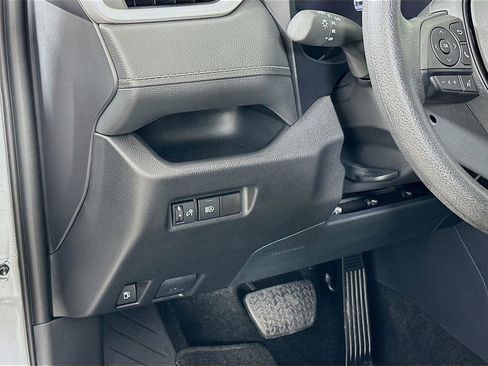 Certified 2025 Toyota RAV4 LE AWD/4WD image 10