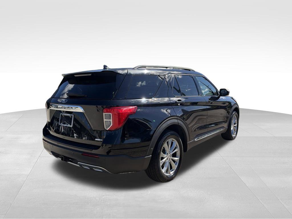 Used 2020 Ford Explorer XLT w/ Equipment Group 202A AWD/4WD image 8