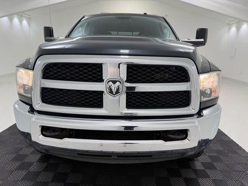 Used 2015 RAM 2500 SLT w/ Luxury Group image 3