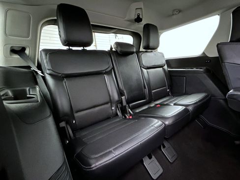 Used 2025 Ford Expedition Platinum AWD/4WD image 21