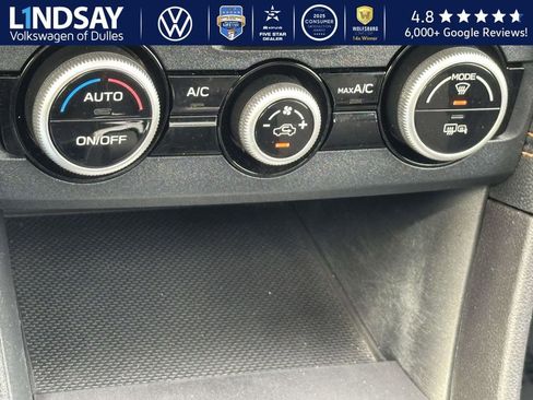 Used 2022 Subaru Crosstrek 2.0i Premium w/ Moonroof Package image 17