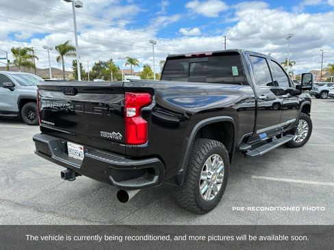 Used 2024 Chevrolet Silverado 2500 High Country AWD/4WD image 7