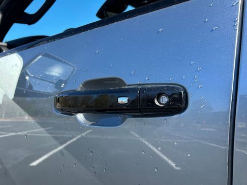 Used 2024 GMC Sierra 2500 AT4X w/ AT4X AEV Edition image 34