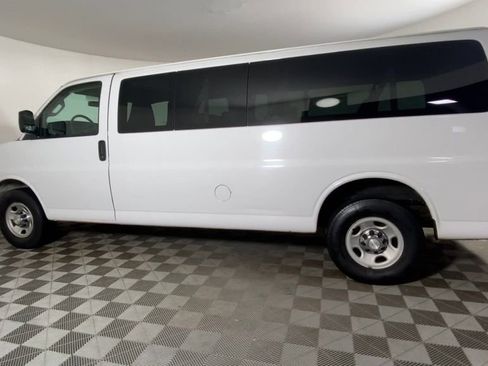 Used 2016 Chevrolet Express 3500 LT w/ LT Preferred Equipment Group image 8