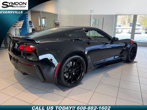Used 2017 Chevrolet Corvette Grand Sport image 3