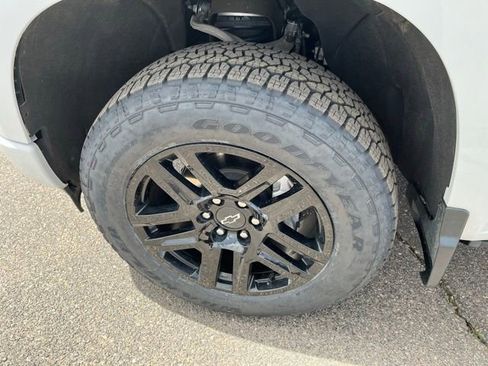Used 2023 Chevrolet Silverado 1500 Custom w/ LPO, Dark Essentials Package AWD/4WD image 30