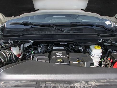 Used 2023 RAM 3500 Laramie w/ Night Edition image 12