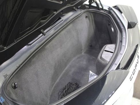 Used 2024 Chevrolet Corvette Stingray Preferred Conv w/ Z51 Performance Package RWD image 8