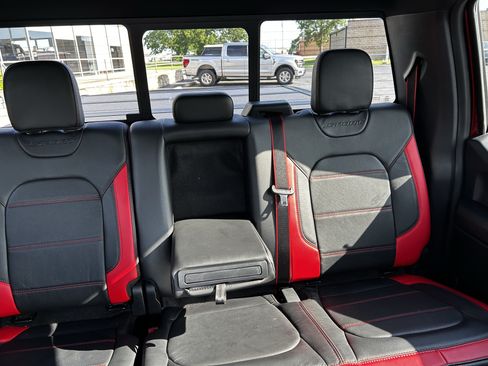 Used 2018 Ford F150 Lariat RWD image 27