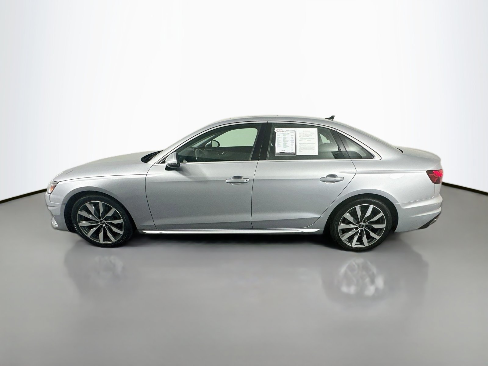 Used 2021 Audi A4 2.0T Premium w/ Convenience Package AWD/4WD image 4