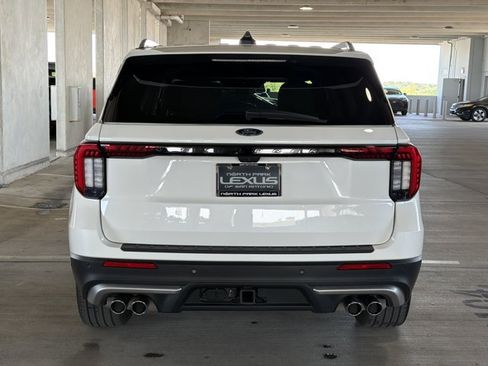 Used 2025 Ford Explorer Platinum w/ Ultimate Package AWD/4WD image 28