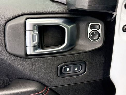 Used 2024 Jeep Wrangler Unlimited Rubicon image 22