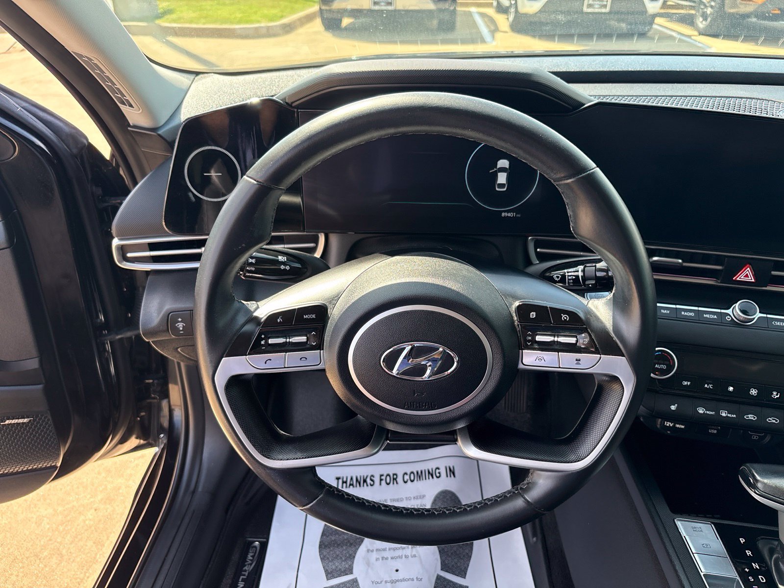 Used 2023 Hyundai Elantra Limited w/ Preferred Accessory Package FWD image 19