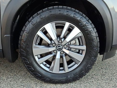 Certified 2022 Nissan Pathfinder SL w/ Lighting Package (N92) AWD/4WD image 8