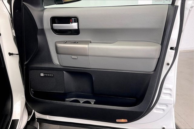 Used 2015 Toyota Sequoia Limited AWD/4WD image 27
