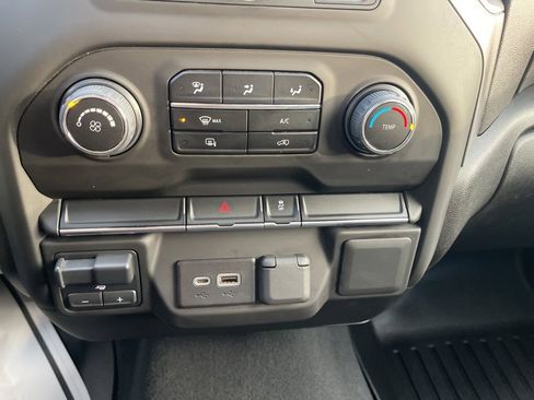 Certified 2022 Chevrolet Silverado 2500 Custom w/ Gooseneck/5TH Wheel Package image 27