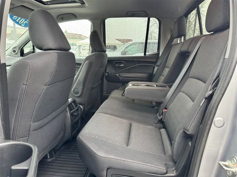 Used 2018 Honda Ridgeline Sport image 15