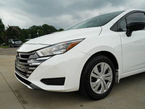 Used 2025 Nissan Versa S w/ Electronics Package FWD image 17