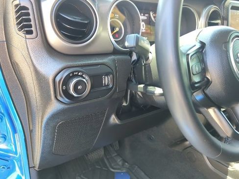 Used 2023 Jeep Wrangler Sport AWD/4WD image 14