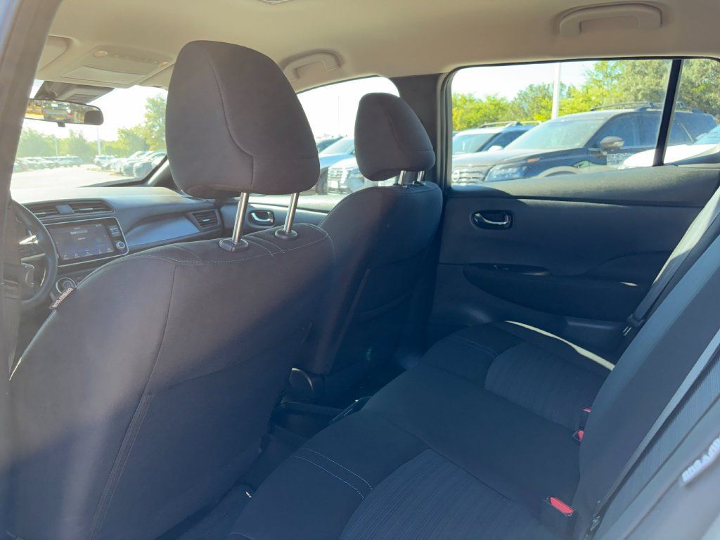 Used 2025 Nissan Leaf S FWD image 25