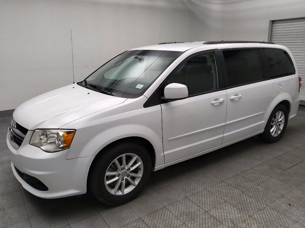 Used 2016 Dodge Grand Caravan SXT FWD image 2