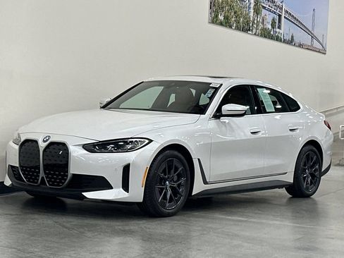 Used 2024 BMW i4 eDrive40 w/ Premium Package RWD image 8