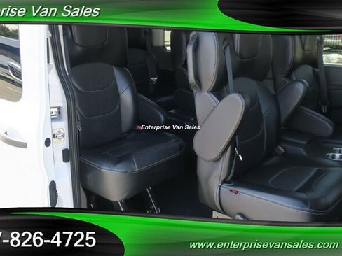 Used 2023 Ford Transit 350 XLT RWD image 18