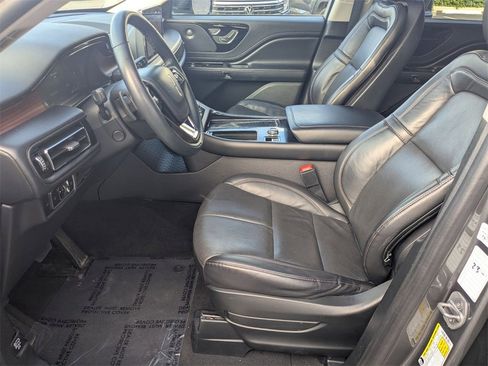 Used 2023 Lincoln Aviator Reserve image 22