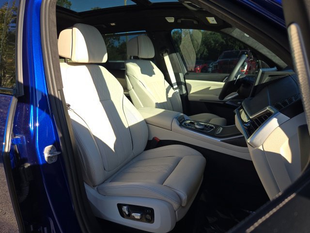 Used 2026 BMW X7 M60i AWD/4WD image 14