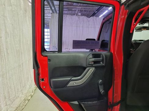 Used 2015 Jeep Wrangler Unlimited Sport image 37